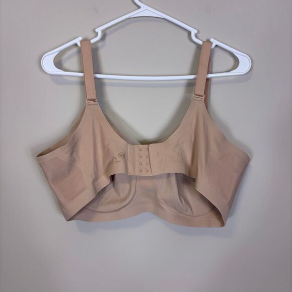 Honey Love Crossover Bra in Sand Mesh Detail 1X - Picture 2 of 6